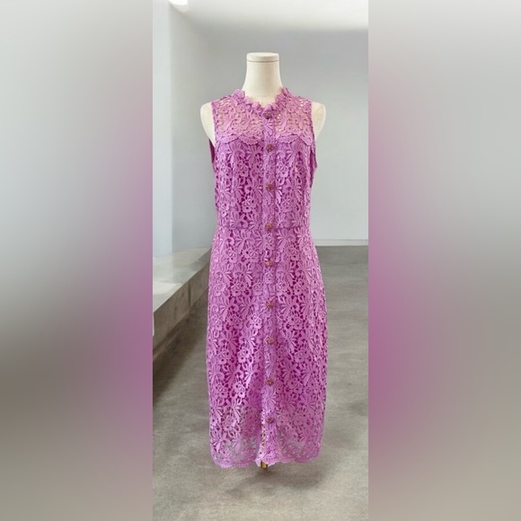 J. Crew Dresses & Skirts - J.Crew Sleeveless Lace Sheath Dress